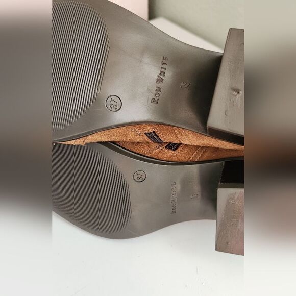 $595 Ron White Wayva Cognac Suede Bootie Womens Size EU 37 US Size 6.5 -7 - Picture 7 of 10